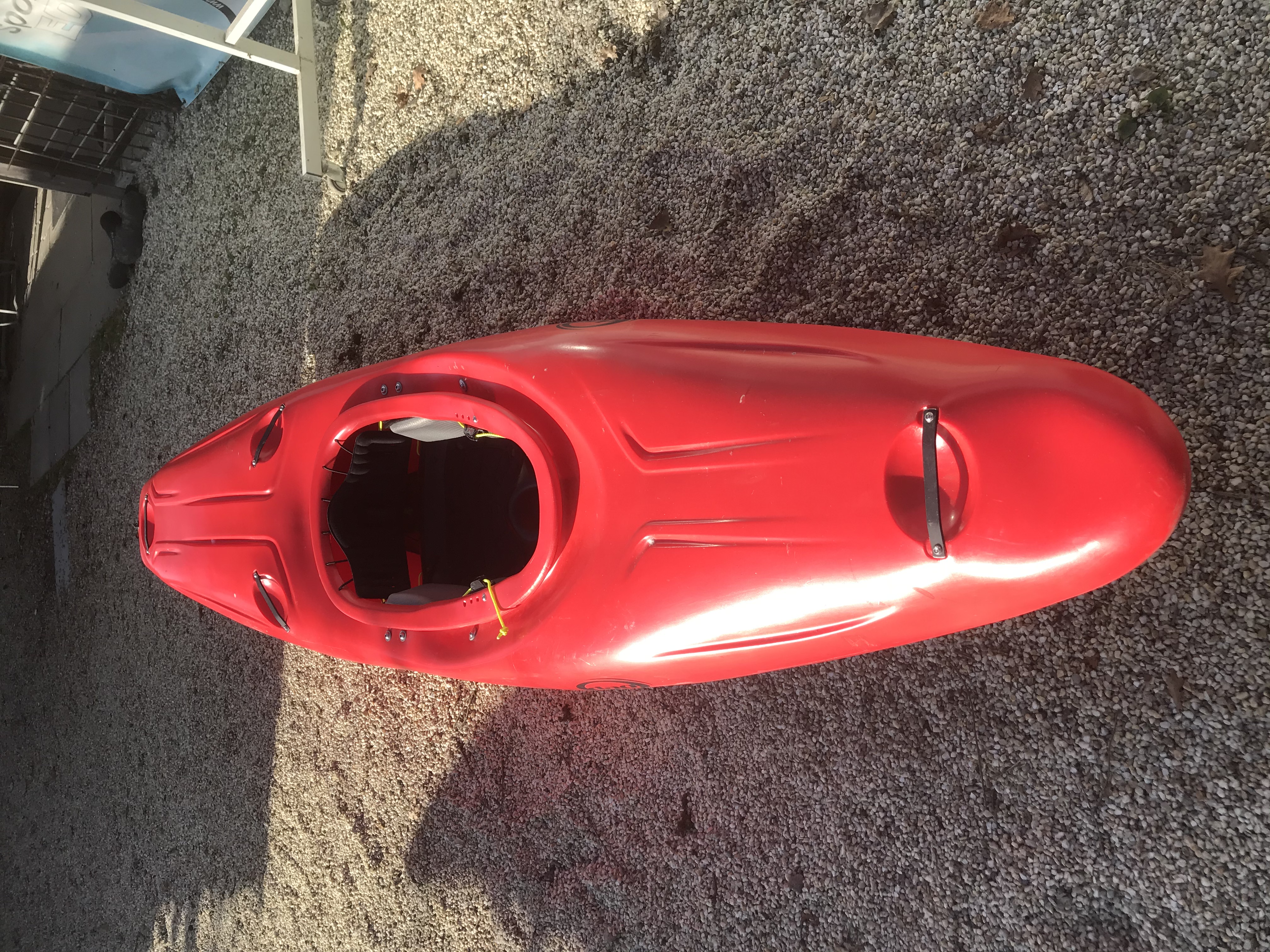 IMG_7907 DAG Wildwasser Kajak Ausstellungsboot